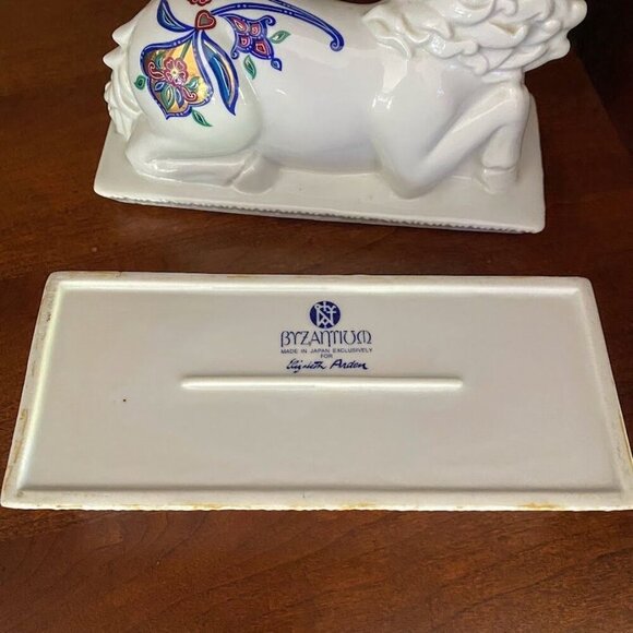 Elizabeth Arden Byzantium Porcelain Horse Figurine Trinket Jewelry Box - Picture 6 of 7